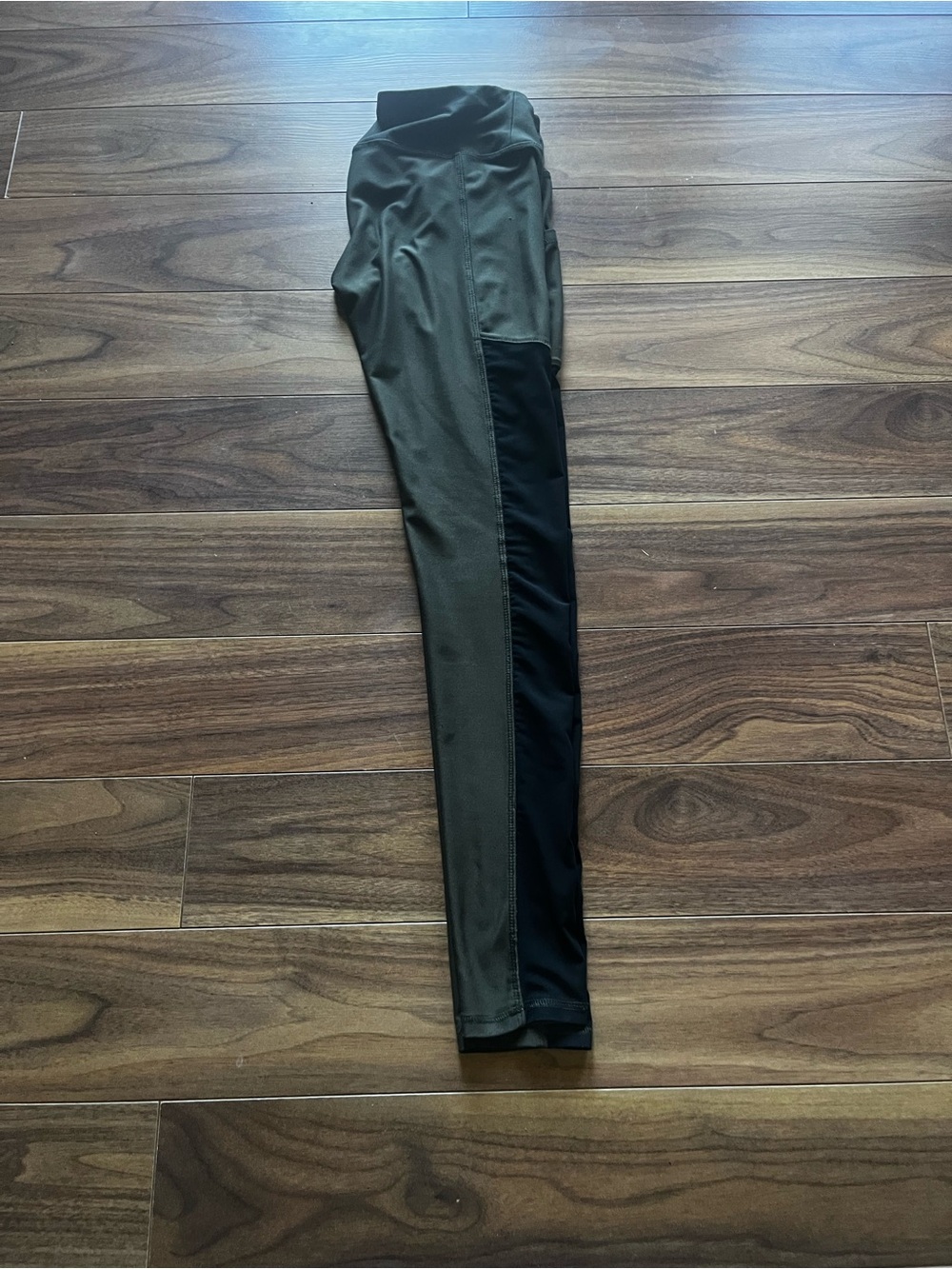 Gottex Olive and Black Side-Panel Leggings